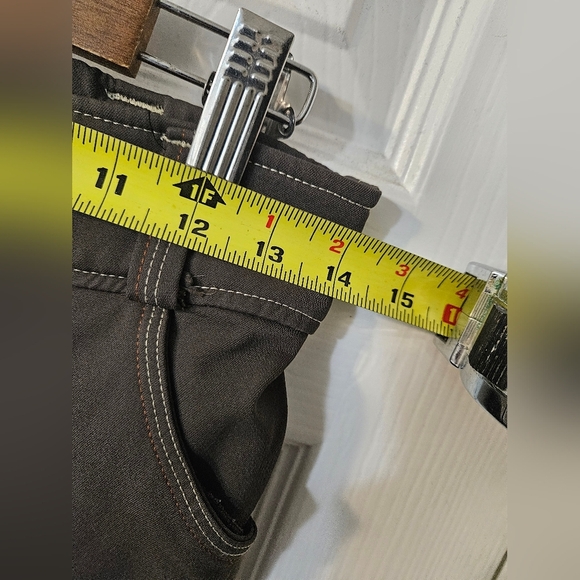 Kerrits Brown Cargo Riding Pants with Reinforced Knees - Picture 4 of 5